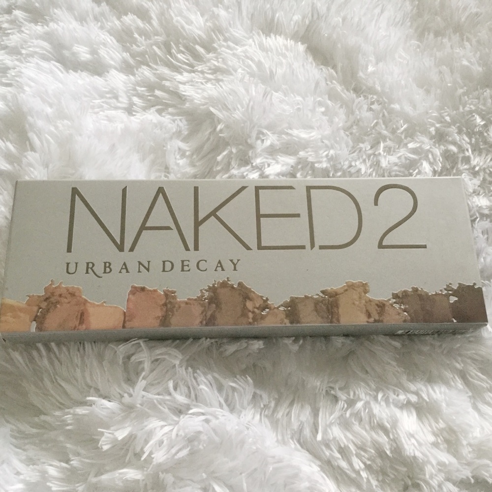 HOST PICK Urban Decay Naked2 Palette NIB - Picture 3 of 4